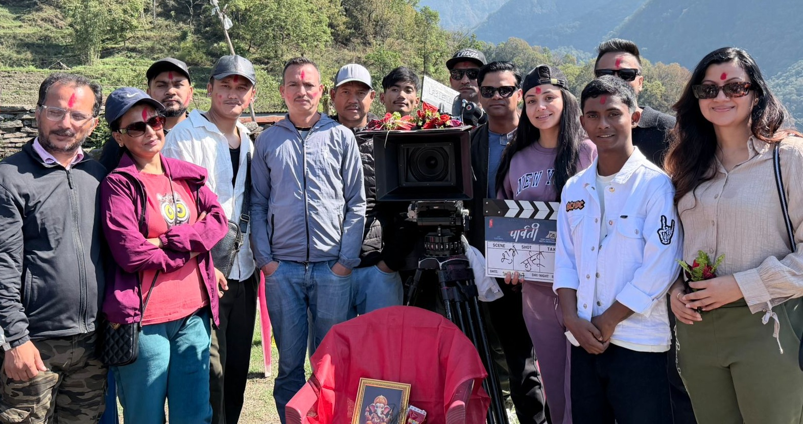 कास्कीबाट ‘पार्वती’को शुममुहूर्त गर्दै छायाँकन सुरु,भदौँ १२ गतेबाट रिलिज हुने